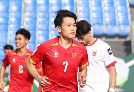 Đình Bắc đáp trả bằng khoảnh khắc định đoạt